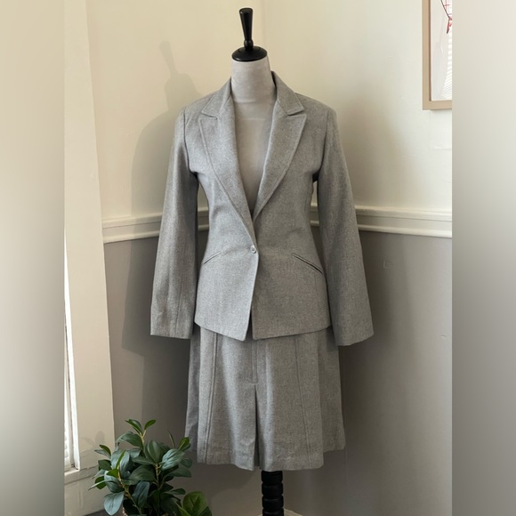 Vintage Easy Wear Grey Wool Blazer & Flare Skirt Set - Picture 1 of 15